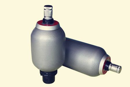 囊式蓄能器的工作原理,液壓系統中的“放大器”!