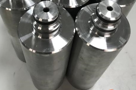 蓄能器的種類、特點及在系統(tǒng)中的應(yīng)用